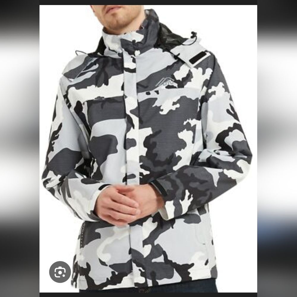Men's Camouflage Ski Jacket in Black and Gray